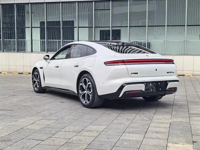 Shangjie Z7 — Фото автомобиля 4