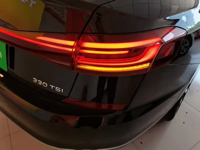 Volkswagen Passat — Фото автомобиля 7