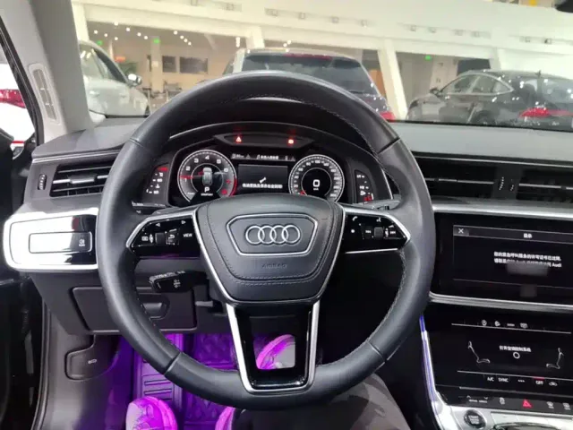 Audi A6L — Фото автомобиля 10