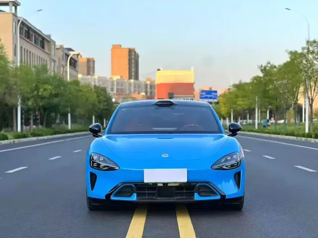Xiaomi SU7 — Фото автомобиля 2