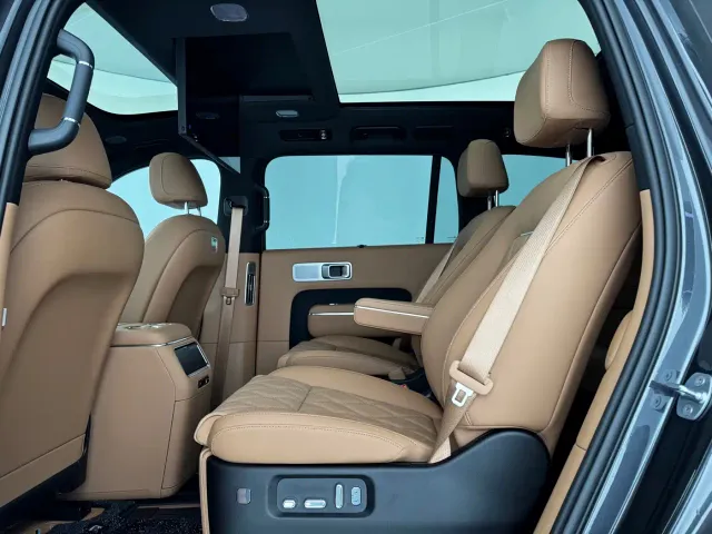 Xiaomi SUV — Фото автомобиля 10