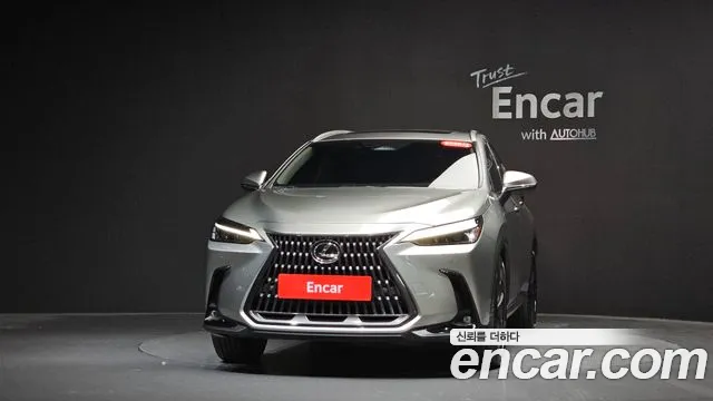 Lexus NX Generation 2 — Фото автомобиля 2