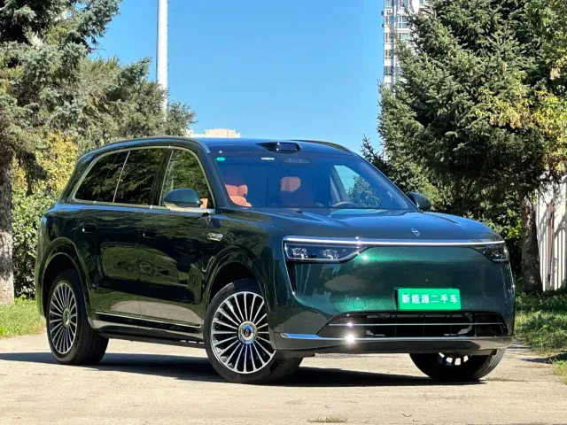 Aito M8 — Фото автомобиля 3