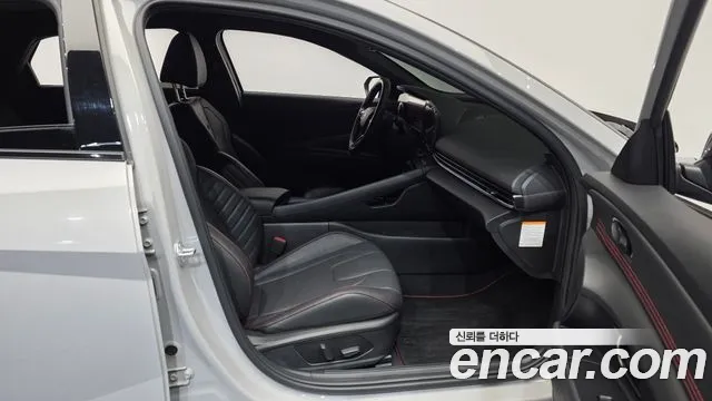 Hyundai Avante CN7 — Фото автомобиля 17