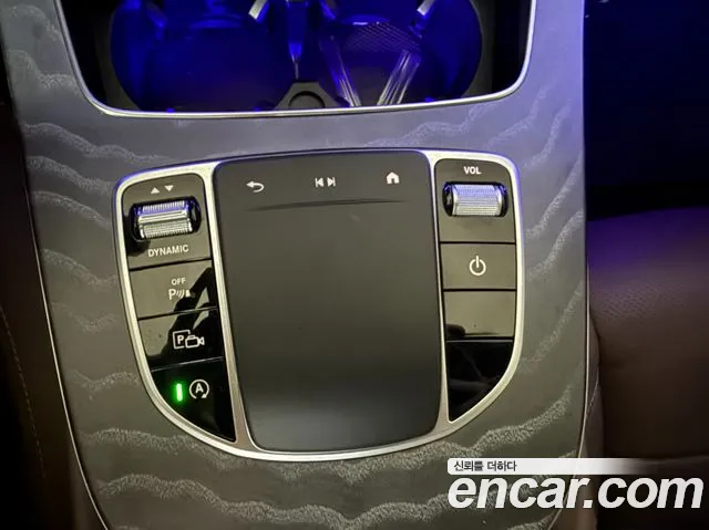 Mercedes-Benz E-Class — Фото автомобиля 16