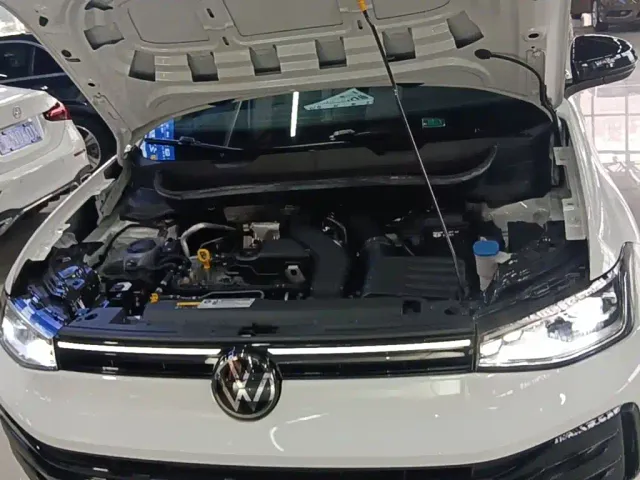 Volkswagen Tharu — Фото автомобиля 19