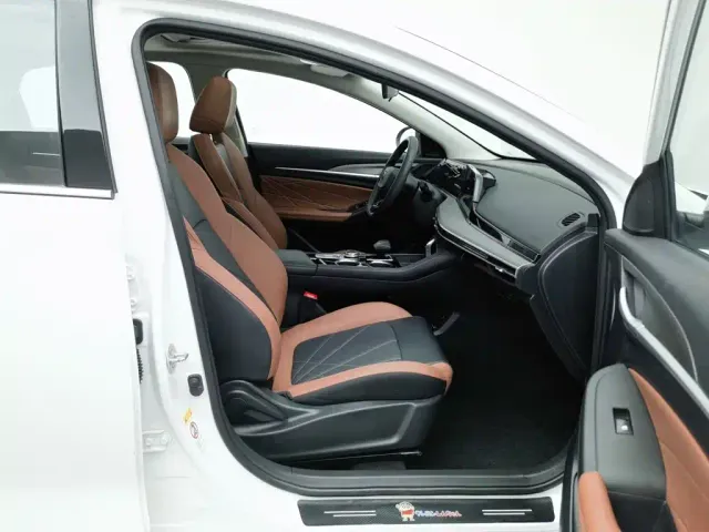Changan Eado — Фото автомобиля 23