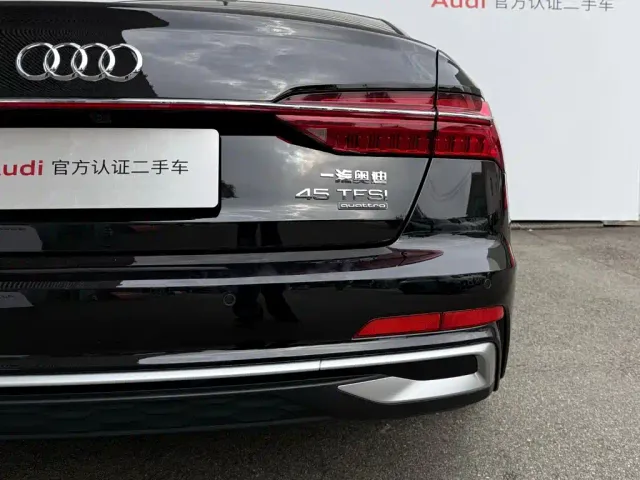 Audi A6L — Фото автомобиля 19