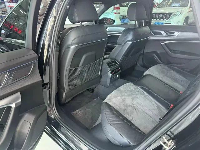 Audi Audi A6L 2023 Facelift 45 TFSI Premium Dynamic — Фото автомобиля 4
