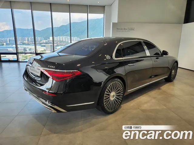 Mercedes-Benz S-Class — Фото автомобиля 4