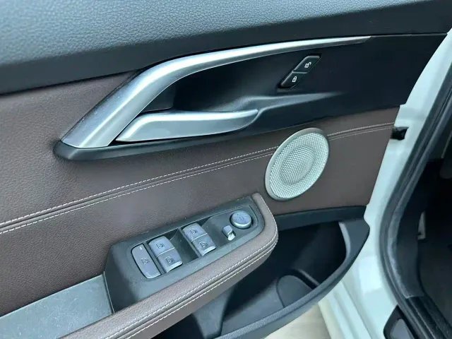 BMW 3 Series — Фото автомобиля 23