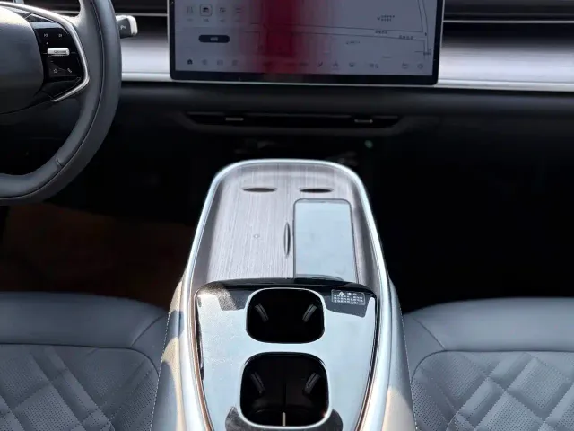 Changan Qiyuan A07 — Фото автомобиля 13