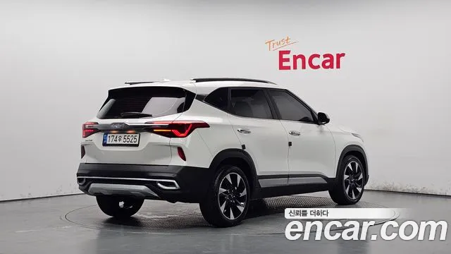 Kia Seltos Seltos Бензин 1.6 турбо 2WD — Фото автомобиля 2