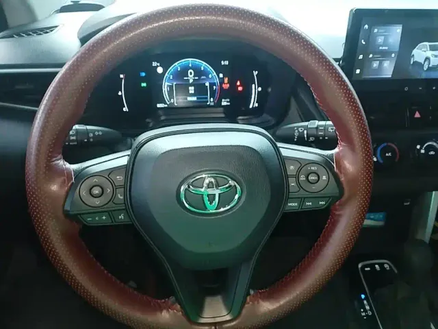 Toyota Corolla Cross — Фото автомобиля 10