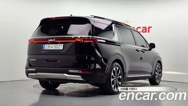 Kia Carnival Generation 4 — Фото автомобиля 2