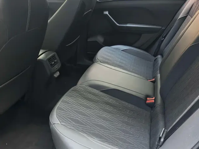 Volkswagen T-Cross — Фото автомобиля 7