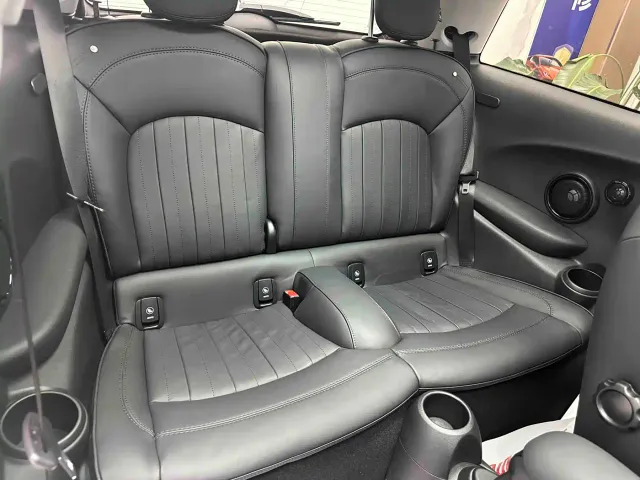 MINI Hatch — Фото автомобиля 18