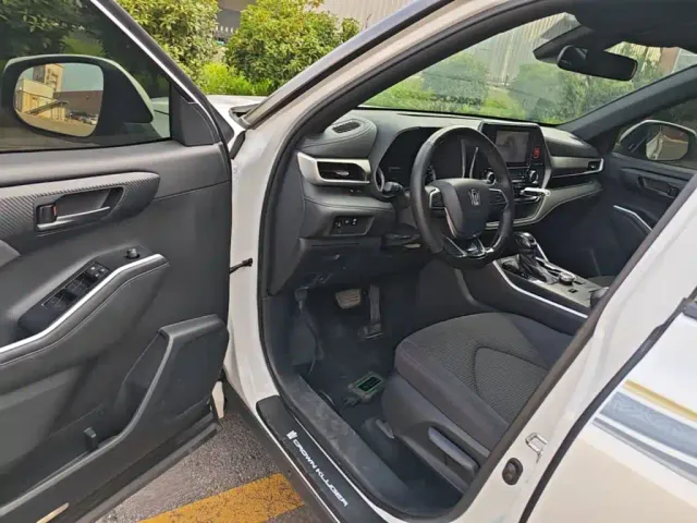 Toyota Crown Kluger — Фото автомобиля 15
