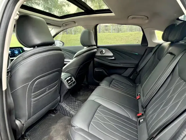 Chery Arrizo 8 — Фото автомобиля 5