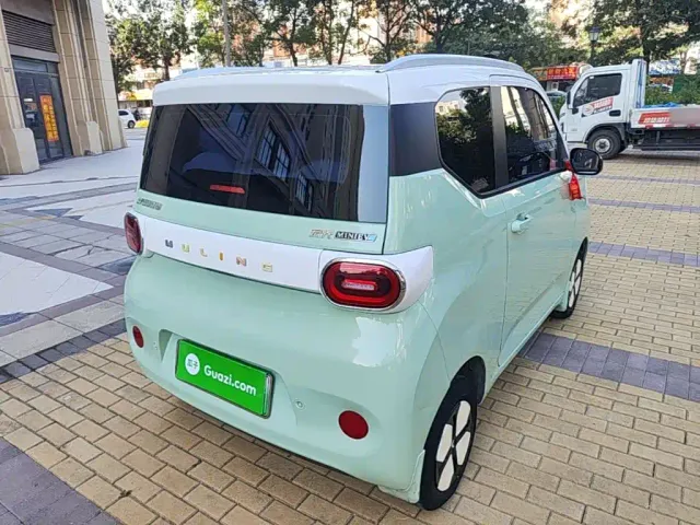 Wuling Hongguang Mini EV — Фото автомобиля 6