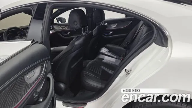 Mercedes-Benz CLS-Class — Фото автомобиля 11