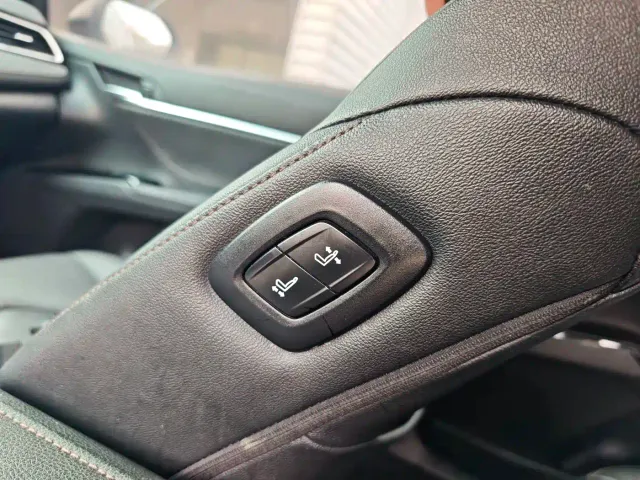 Toyota Camry — Фото автомобиля 11