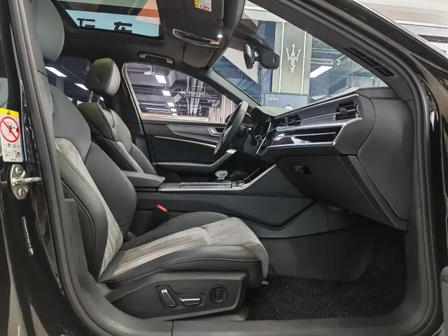 Audi A6L — Фото автомобиля 13