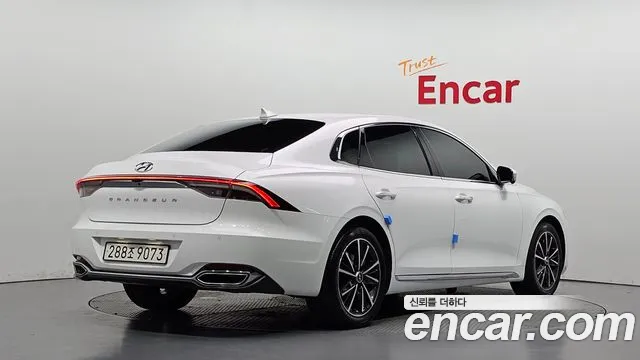Hyundai Grandeur New — Фото автомобиля 2