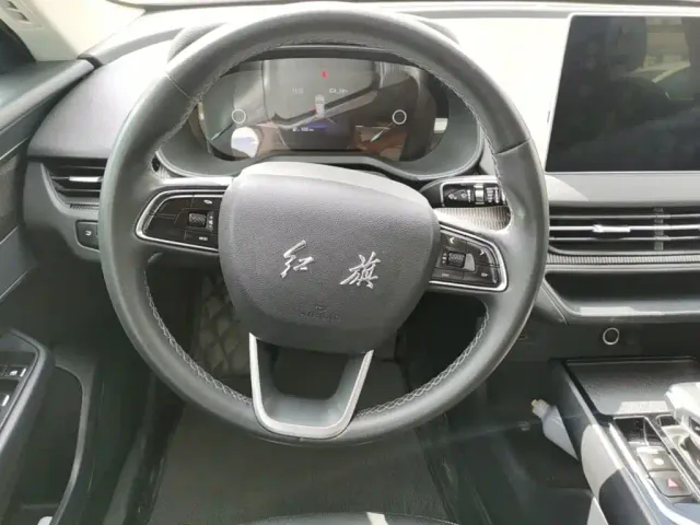 Hongqi E-QM5 — Фото автомобиля 10