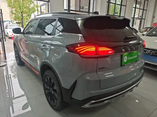 Geely Boyue — Фото автомобиля 4