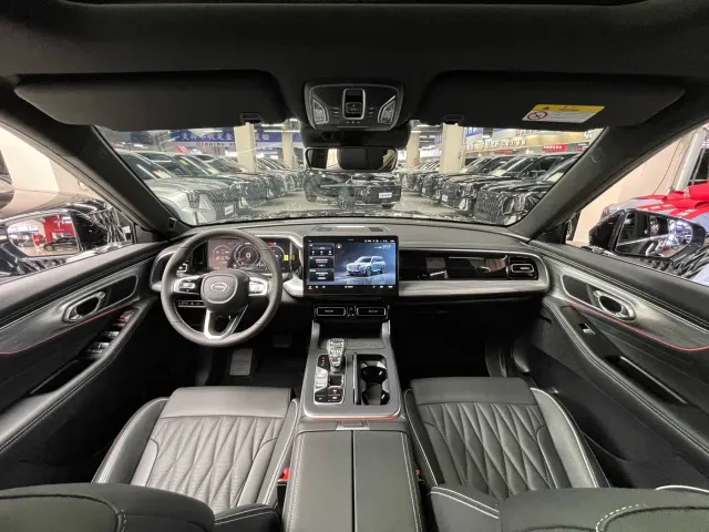GAC Trumpchi GS8 — Фото автомобиля 21