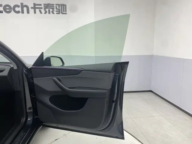 Tesla Model Y — Фото автомобиля 25