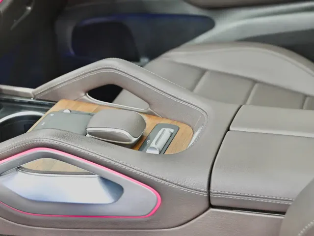 Mercedes-Benz GLE-Class — Фото автомобиля 15