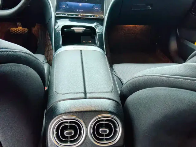 Mercedes-Benz C-Class — Фото автомобиля 12