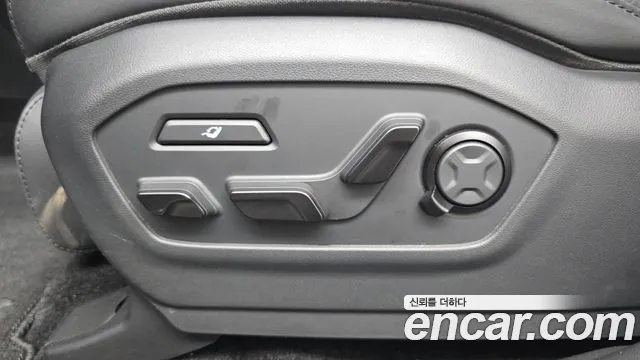 Hyundai Santafe Santa Fe (MX5) Бензин 2.5T 2WD — Фото автомобиля 26