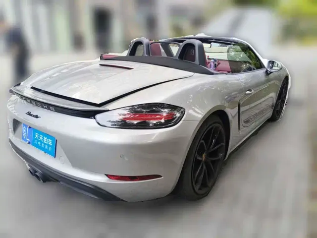 Porsche 718 — Фото автомобиля 2