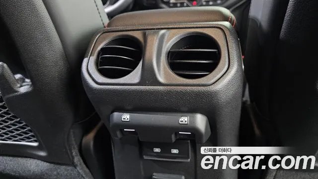 Jeep Wrangler Wrangler (JL) — Фото автомобиля 18