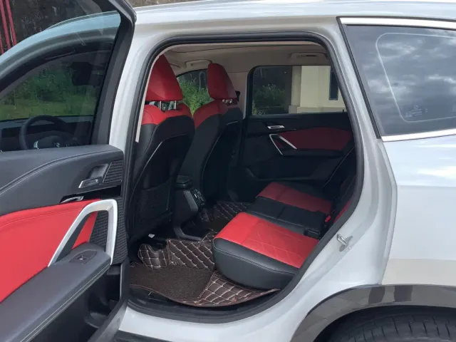 BMW X1 — Фото автомобиля 5
