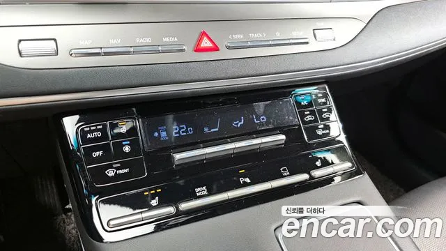 Hyundai Grandeur Новый Grandeur IG 3.0 LPi (Для проката) — Фото автомобиля 16