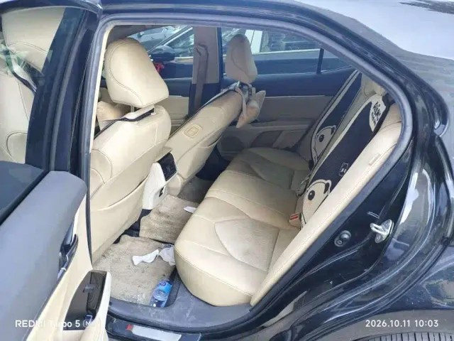 Toyota Camry — Фото автомобиля 7