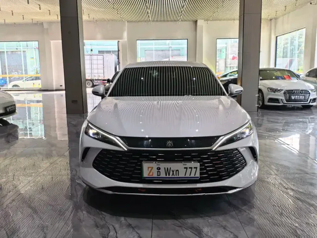 BYD Qin L — Фото автомобиля 2