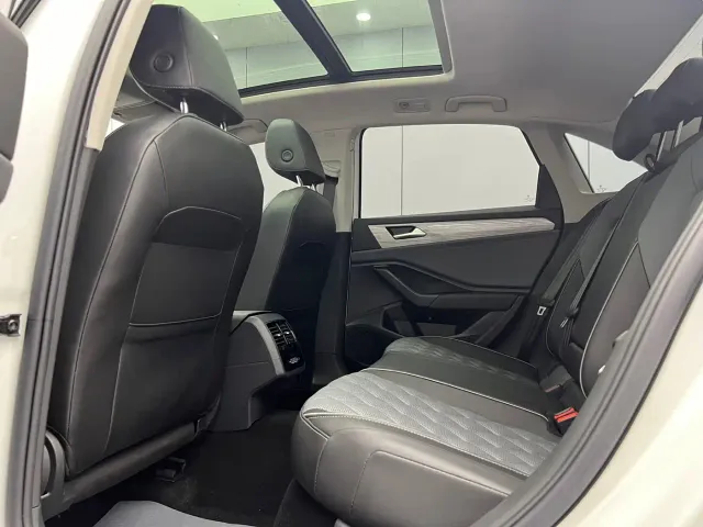 Volkswagen Sagitar — Фото автомобиля 8