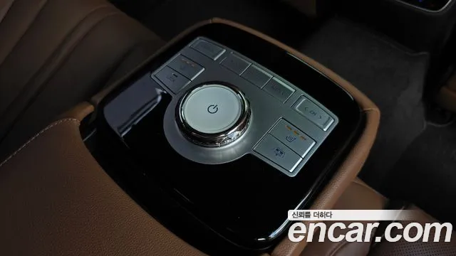 Genesis G80 Бензин 2.5 турбо AWD — Фото автомобиля 19