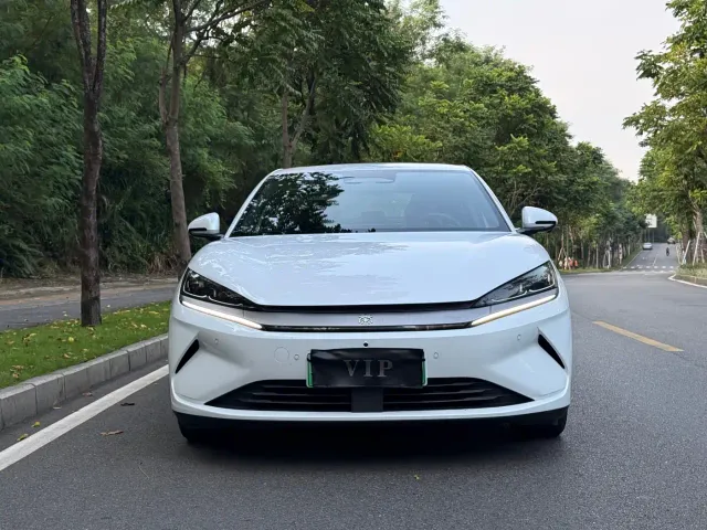 BYD Qin L — Фото автомобиля 4