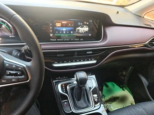 GAC Trumpchi M6 — Фото автомобиля 5
