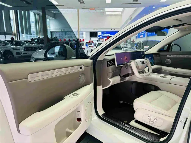 IM Motors LS6 — Фото автомобиля 21