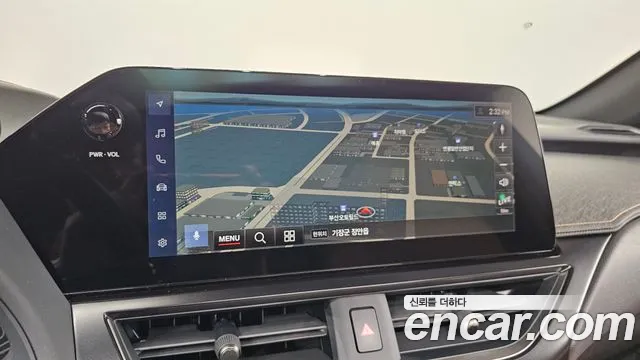 Lexus UX — Фото автомобиля 14