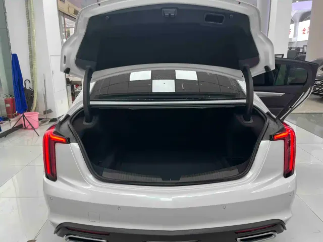 Cadillac CT5 — Фото автомобиля 17