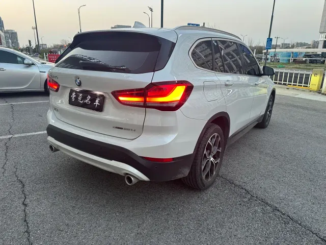 BMW X1 — Фото автомобиля 8
