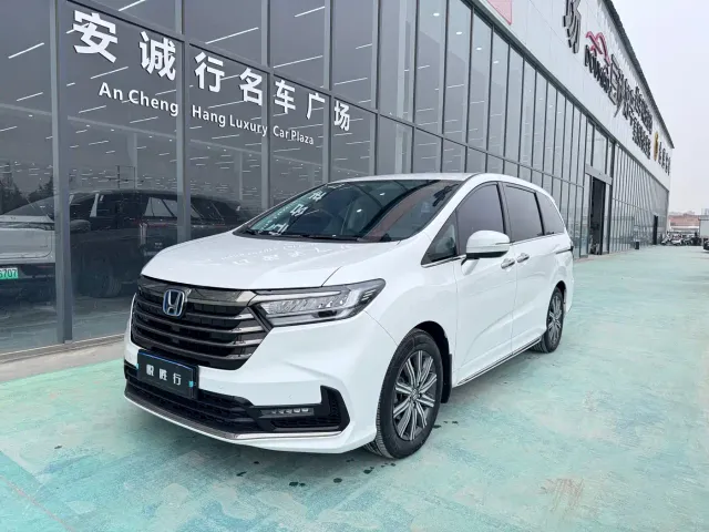 Фотография автомобиля — Honda Odyssey